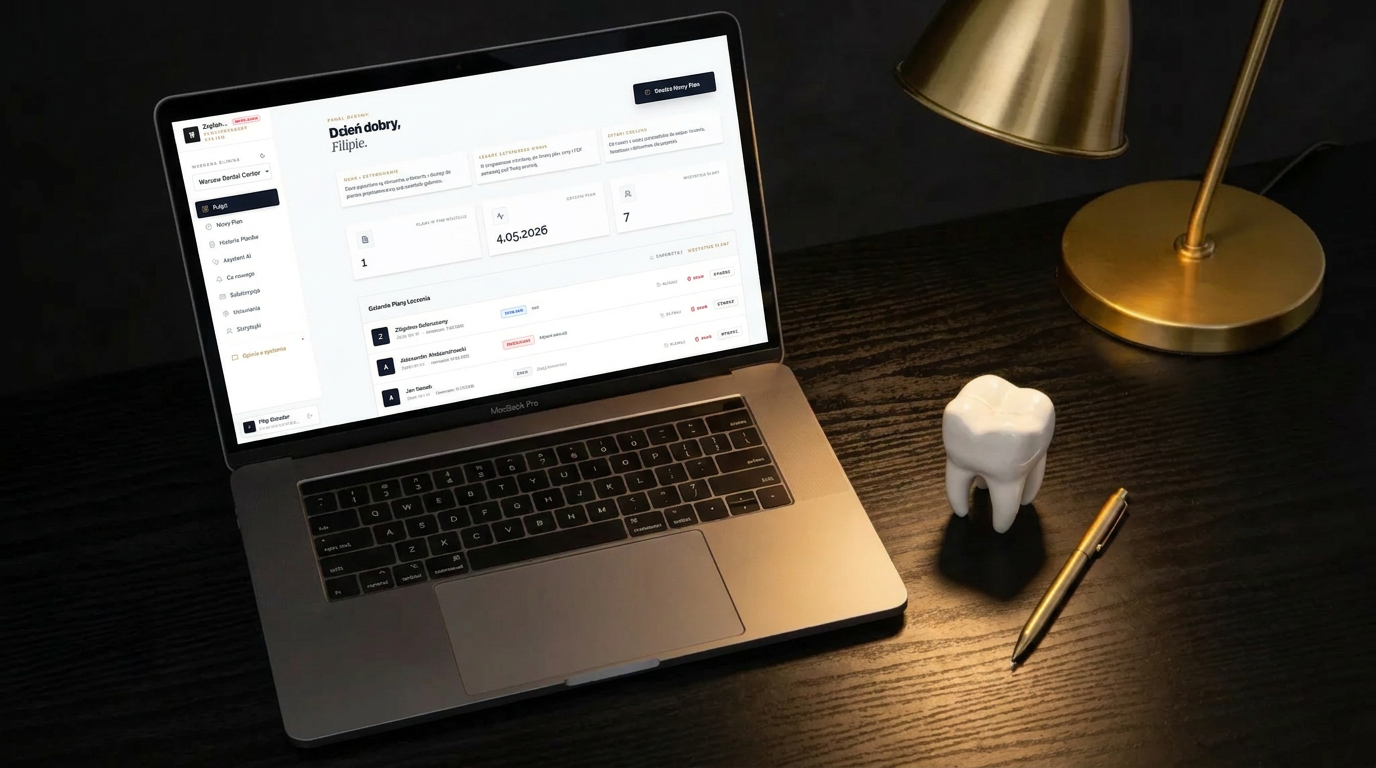 Lekarz dentysta tworzy plan leczenia w Zaplanuj Leczenie na laptopie
